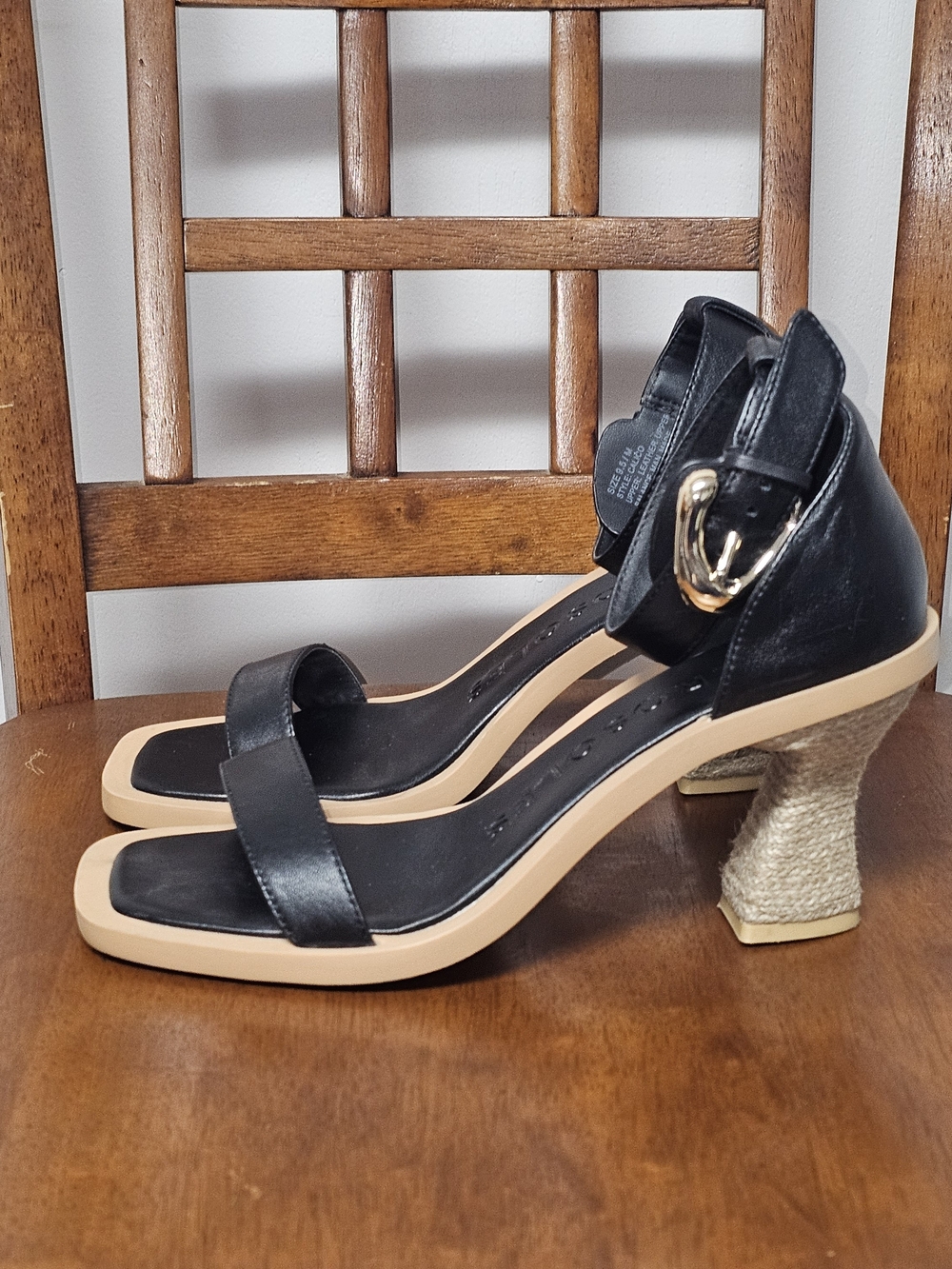 Aerosoles Calico Ankle Strap Heeled Sandals Chunky Leather Size 9.5 Comfortable